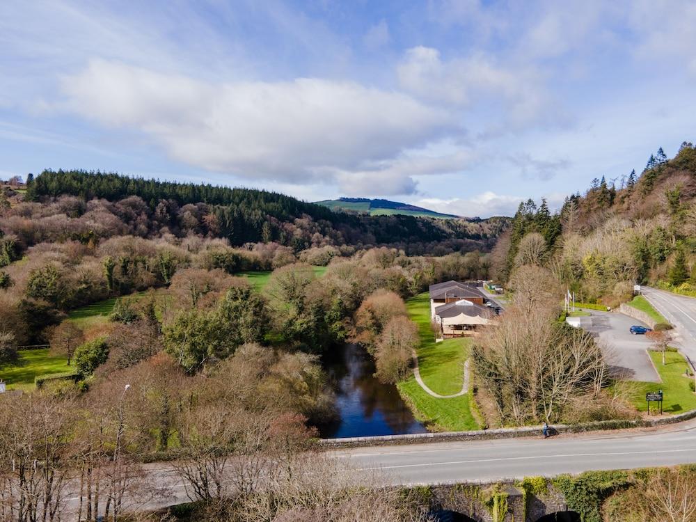 Woodenbridge Hotel Exteriör bild