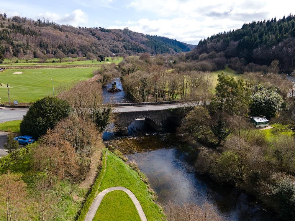 Woodenbridge Hotel Exteriör bild