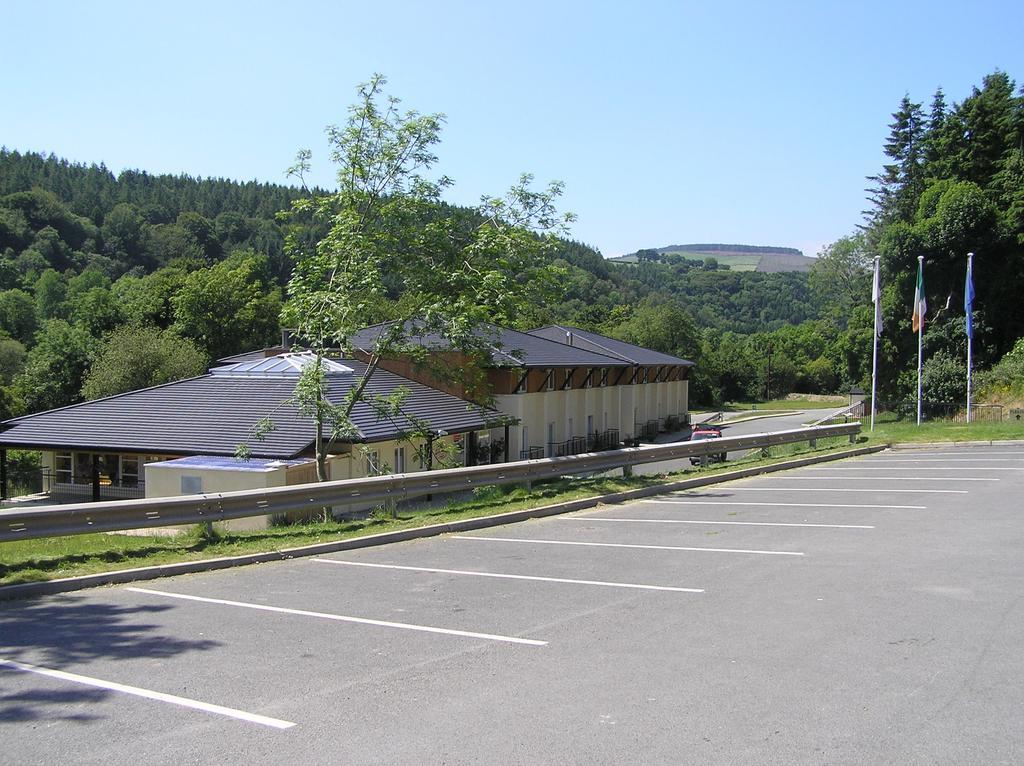 Woodenbridge Hotel Exteriör bild